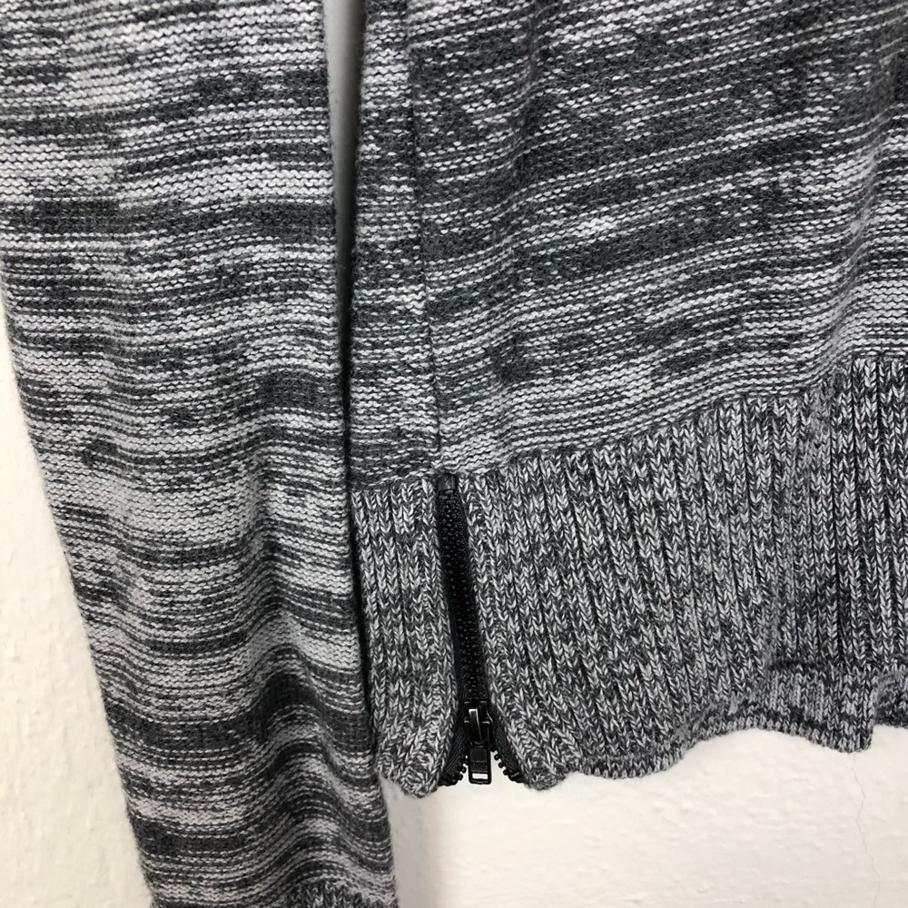 Banana Republic Gray Knit Sweater - Picture 2 of 4